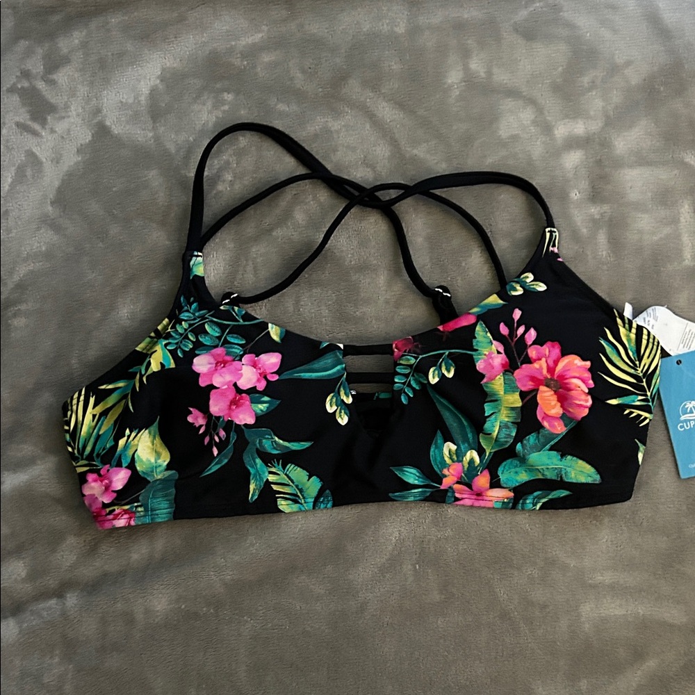 Cupshe Black Floral Bikini Top